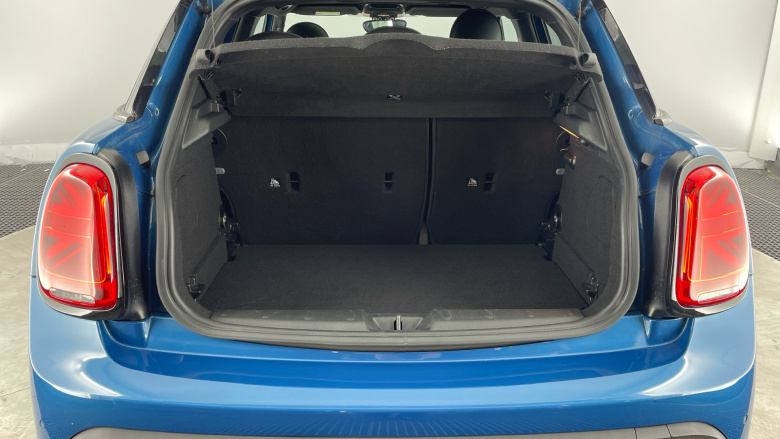 MINI Hatchback 2.0 Cooper S Exclusive Premium Plus 5dr Auto Petrol Hatchback